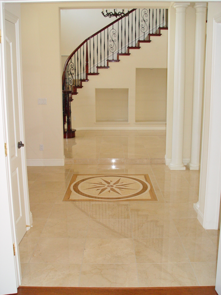 REAL ESTATE BUILDERS INC logo